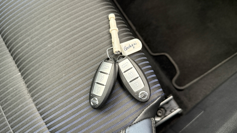 Nissan Qashqai 1.3 DiG-T MH Tekna 5dr Petrol Hatchback